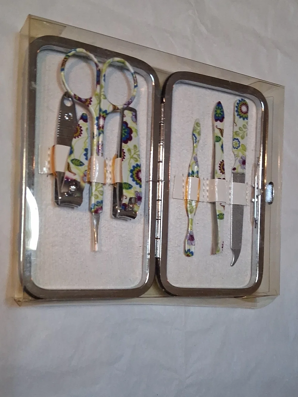 Floral Pattern Women's Manicure Set - Multi/Green Accents